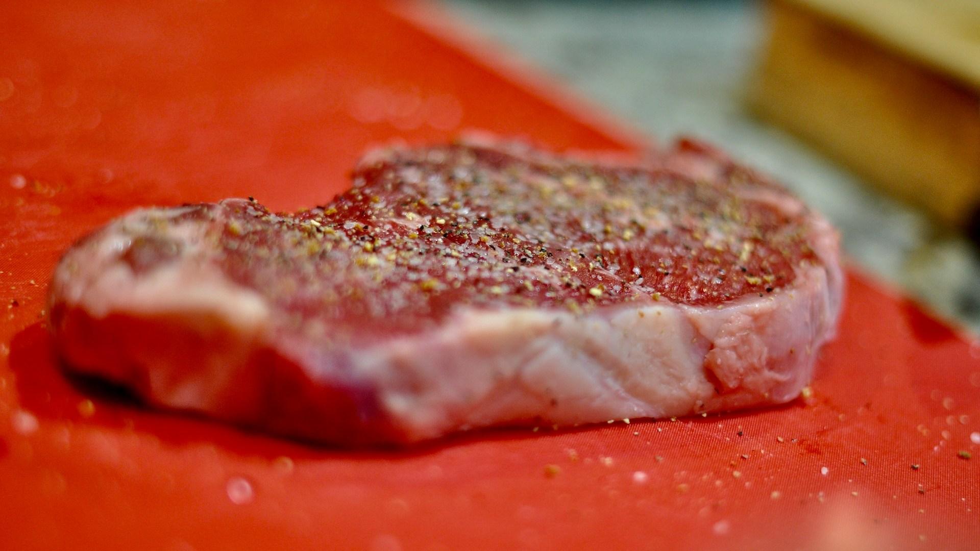 Raw steak; illustrative archive photograph, not a verified recalled package.