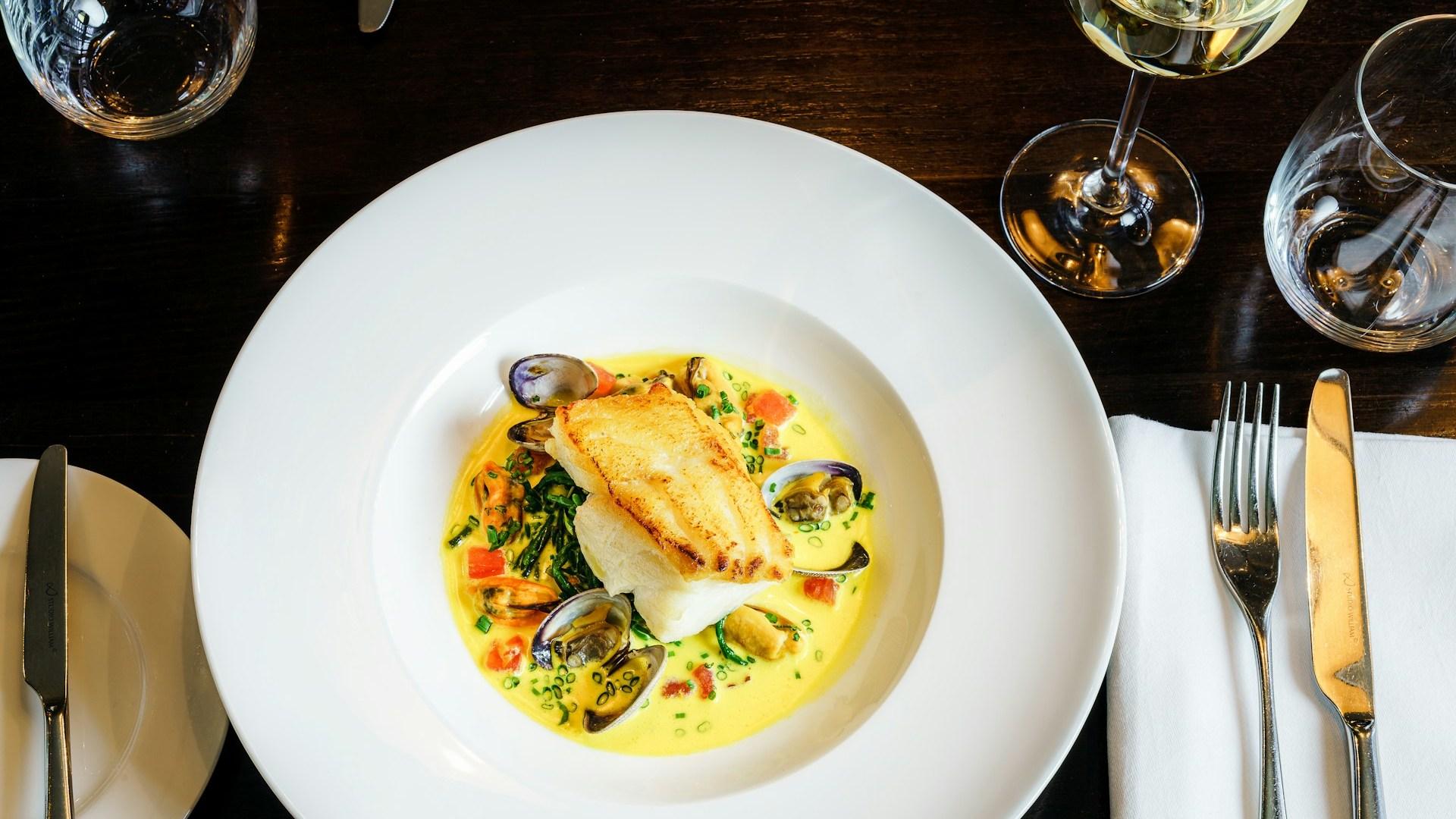 A plated meal; illustrative archive photograph, not a prescribed survivor meal.