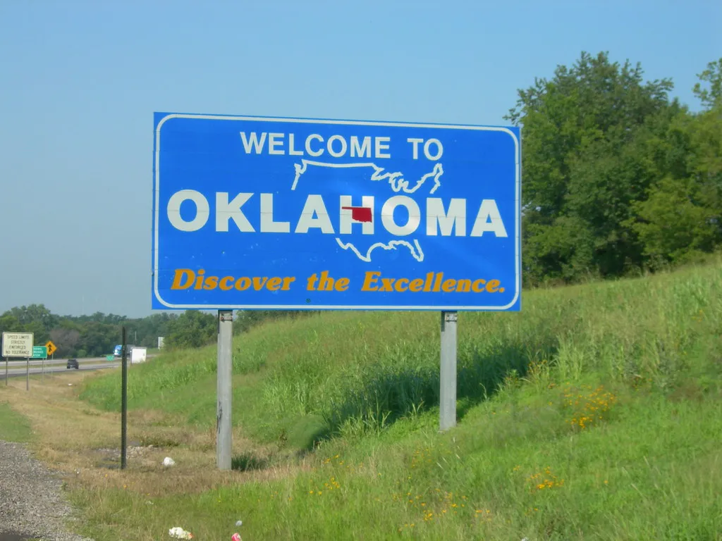 Oklahoma Welcome Sign on the side of the highway